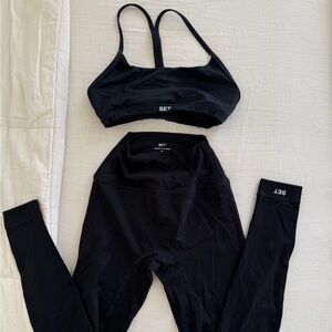 ❌SOLD❌SET Active Black Leggings and Top Set